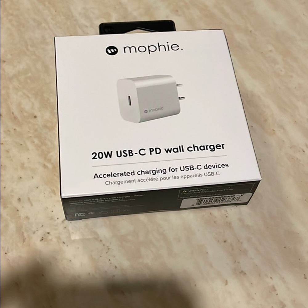 20w Mophie USB-C charger
